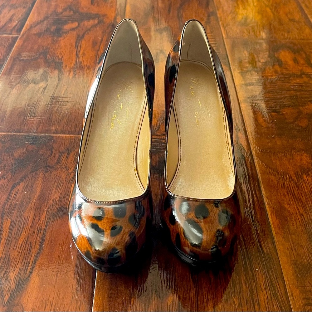 Marc Fisher Women Pump size 6M